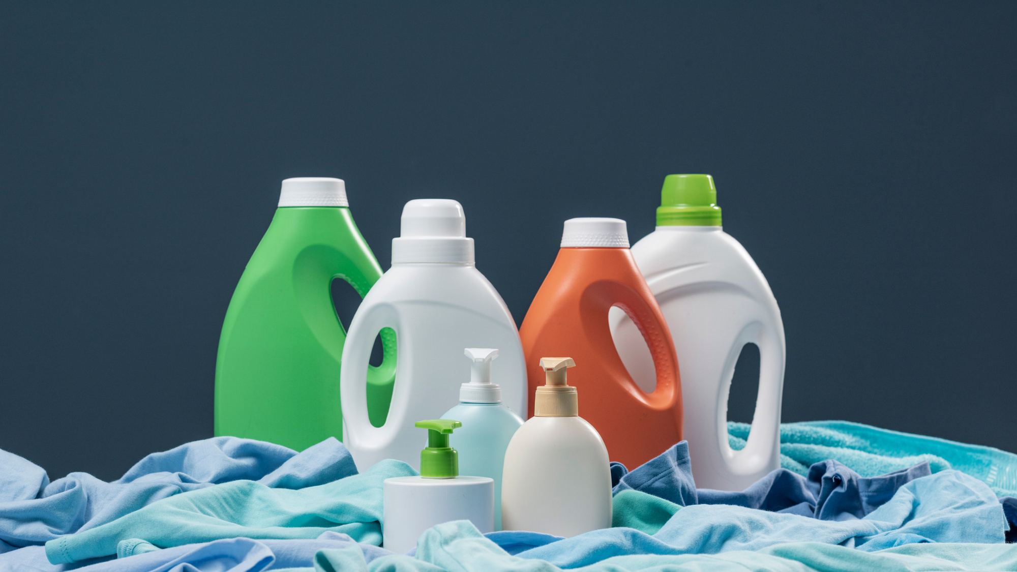 The Safest Non-Toxic Natural Laundry Detergent Brands (That Actually Work!)